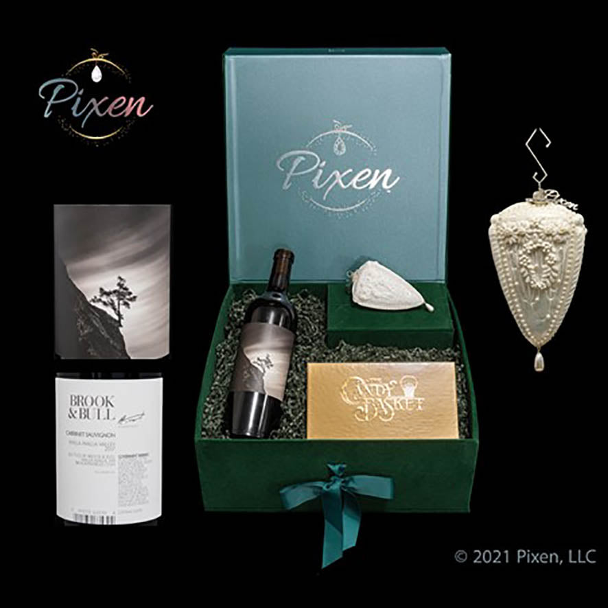 House of Pixen Christmas gift Box – HouseOfPixen