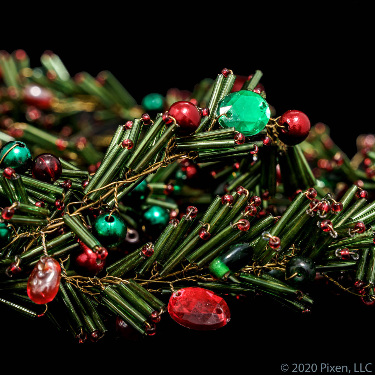 Christmas Chunky Bugle Bead Garland by House of Pixen