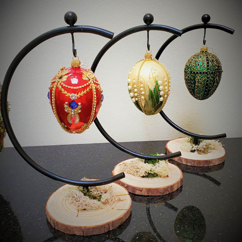 Easter Ornament Stand by Pixen