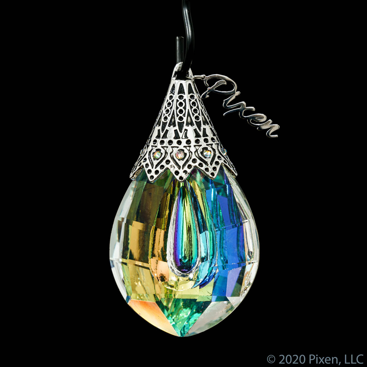 Kyle Krystal, a crystal ornament by Pixen