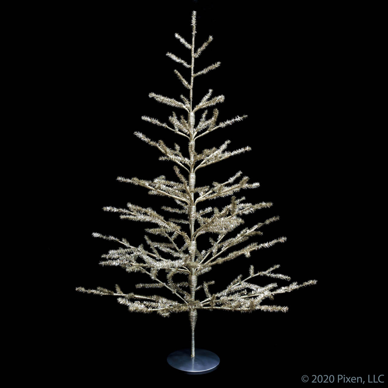 Silver Tinsel Christmas Tree for Modern Holiday Décor – HouseOfPixen